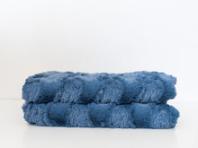 Load image into Gallery viewer, Blue Jean Belle - Grand